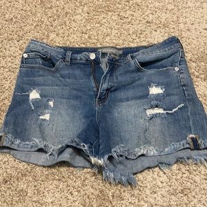 Jean Cutoffs- Apricot Lane Peoria